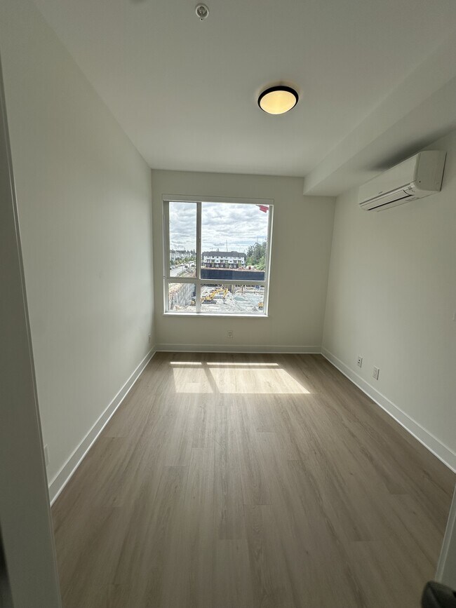 Building Photo - 20144-20186 86 Ave