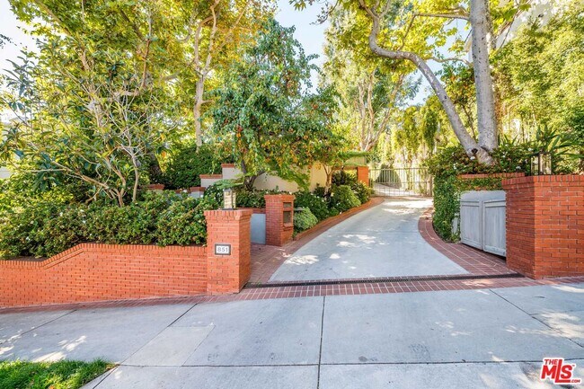 Foto del edificio - 851 Glenmont Ave