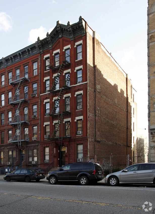 Primary Photo - 426 Saint Nicholas Ave