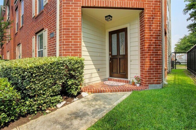 Foto del edificio - 3002 Terrace Hills Ln