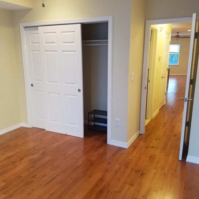 Building Photo - GORGEOUS 1BR/1BA IN FISHTOWN