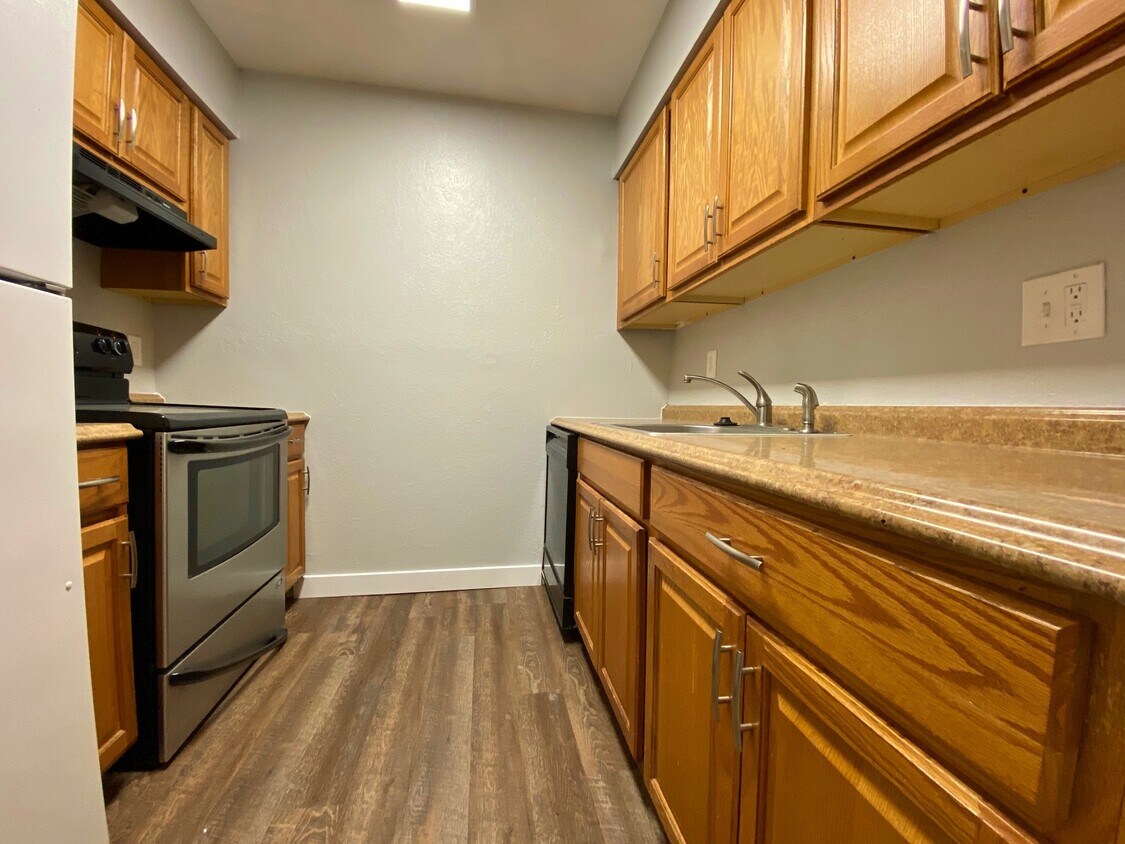 Foto principal - 3633 S Sheridan Blvd