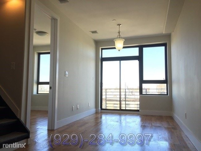 Building Photo - 335 Herkimer St