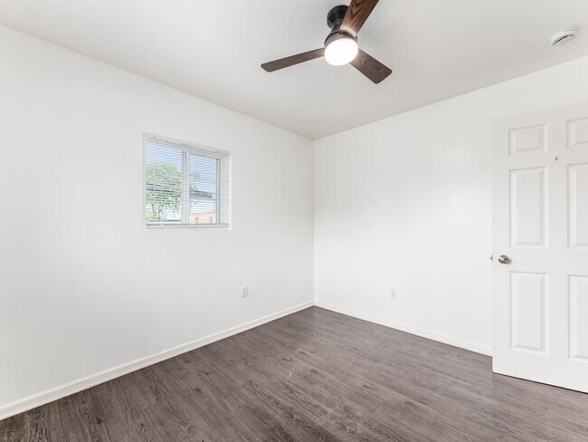 Foto del edificio - 940 Shoemaker Ave