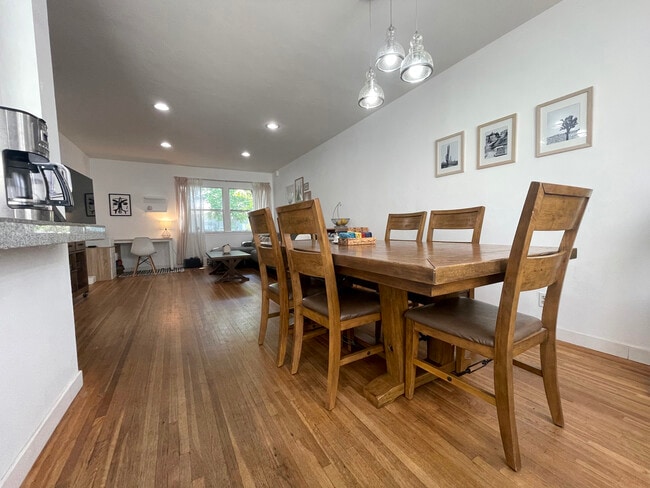 Shared Dining Room - 5825 Bowcroft St