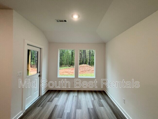 Building Photo - 8407 Oxford Valley Dr
