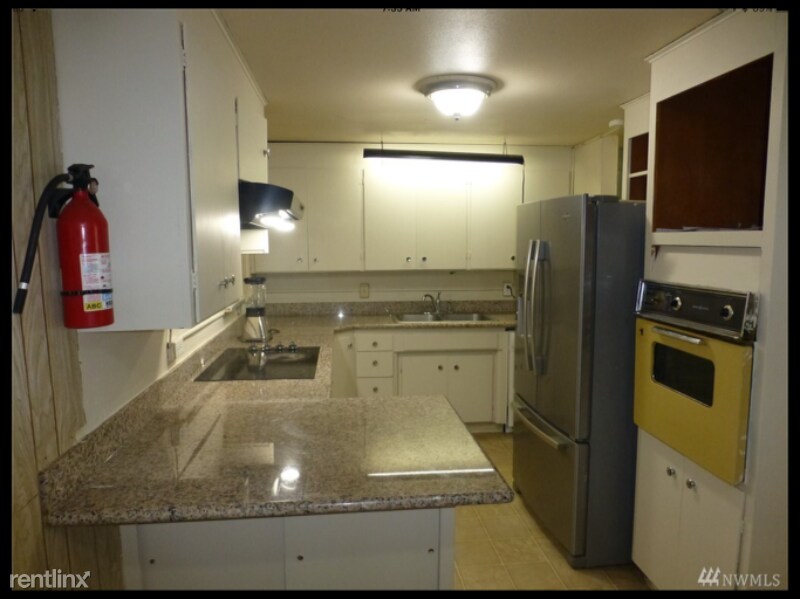Building Photo - 5 br, 2 bath Apartment - 204 E 64th St.