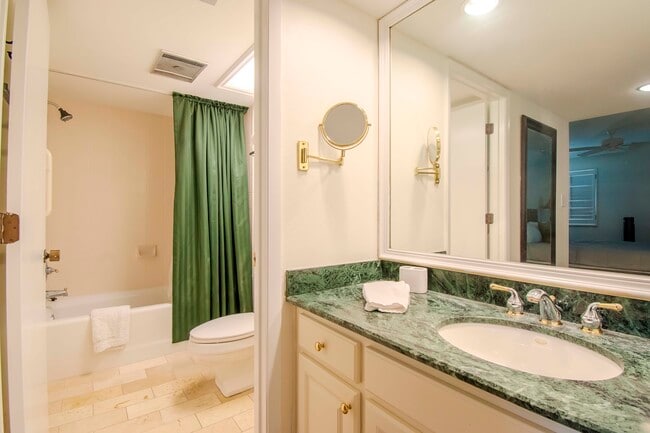 Foto del edificio - 29147 Bay Hollow Dr