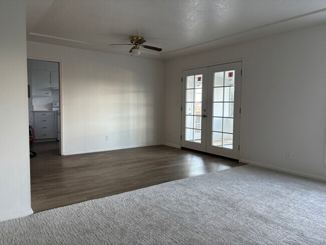 Foto del edificio - 2145 Webb St