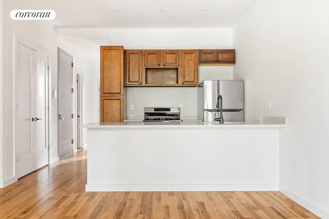 Building Photo - 345 22nd St