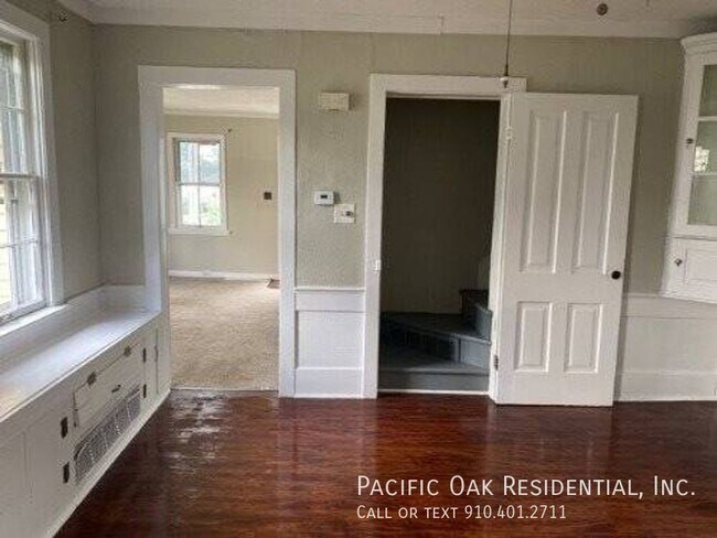 Building Photo - BELOW MARKET RENT!