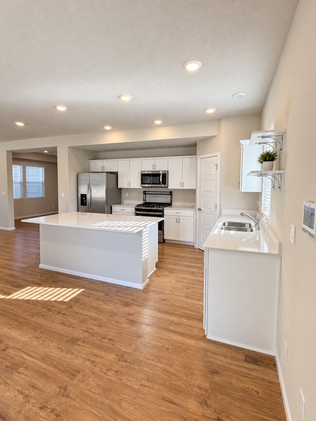 Building Photo - 8218 S Allora Ct