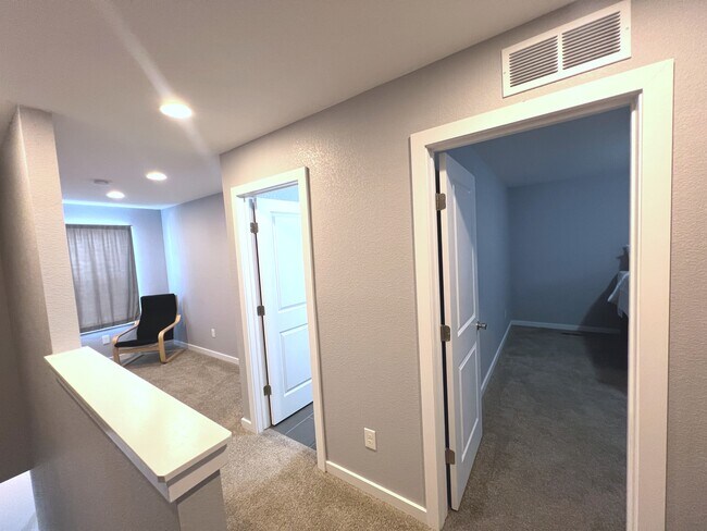 Foto del edificio - 280 S 4th Ct