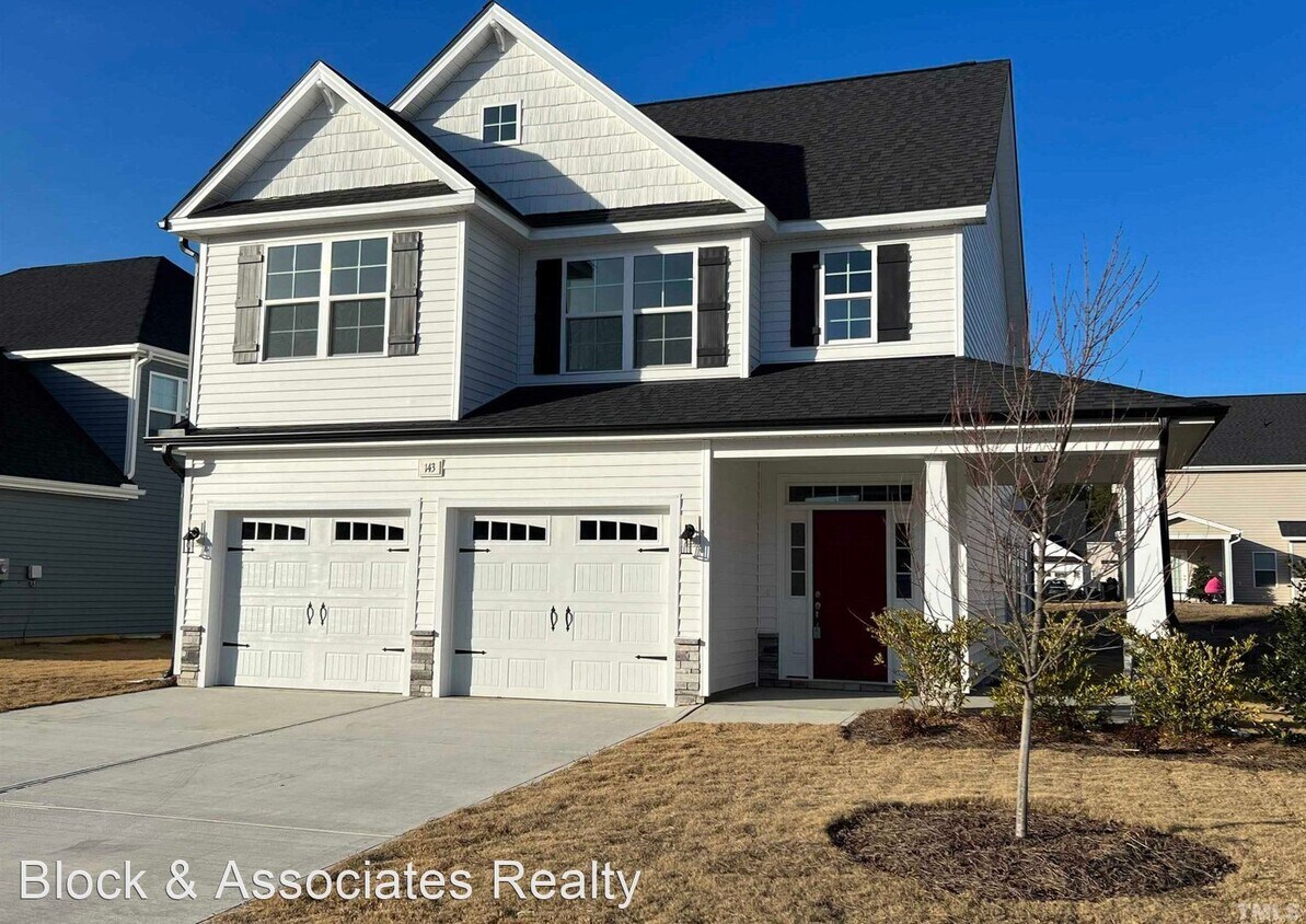 Primary Photo - 4 br, 2.5 bath House - 143 Hanover Ct