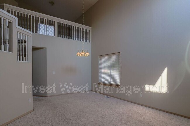 Foto del edificio - 16916 SE 2nd St