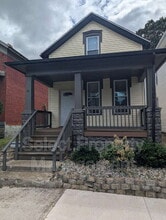 Building Photo - 601 Lavina St