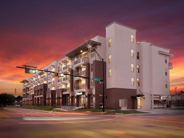 Foto principal - 108 N US Hwy 377