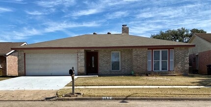 Building Photo - 10431 Town Square Rd