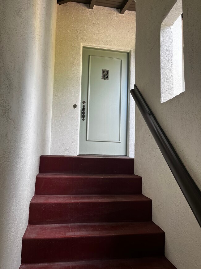 Foto del edificio - 189 S Martel Ave