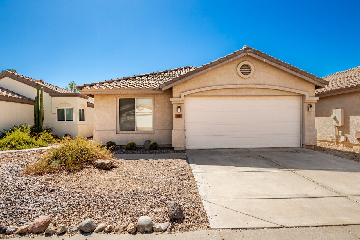 Foto principal - 3041 E Wahalla Ln