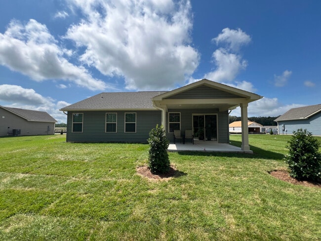 Building Photo - 26051 Vintage Cir