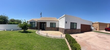 Building Photo - 81625 Angela Ct