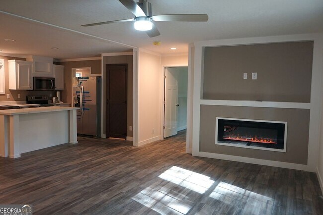 Foto del edificio - 210 Woodland St
