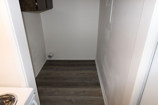 Foto del edificio - 2332 Linda Vista Dr