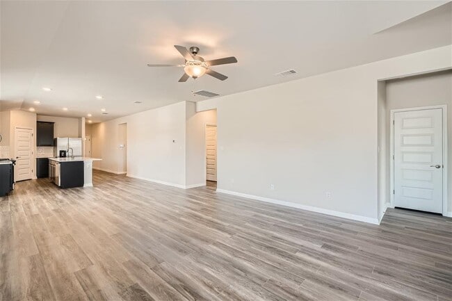 Foto del edificio - 360 El Capitan Lp