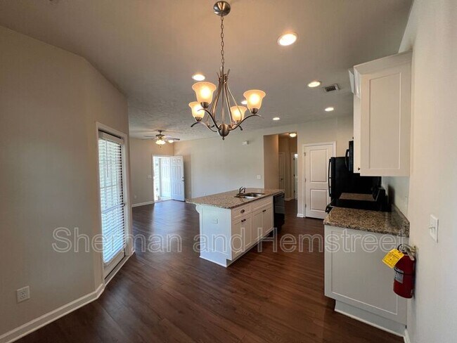 Building Photo - 1007 Joiner Cir