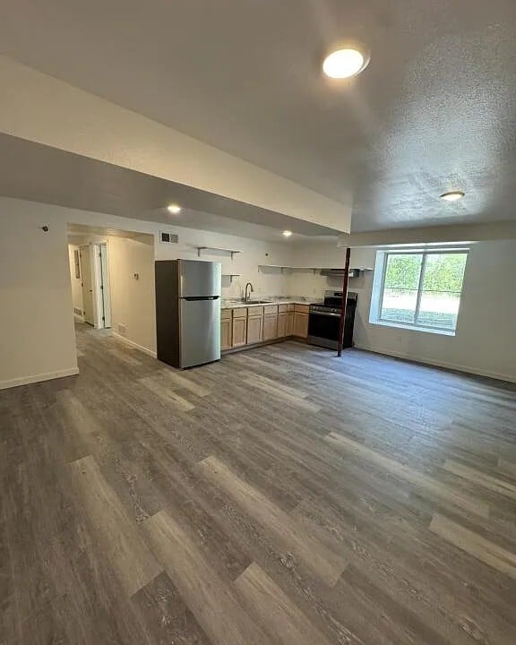 Building Photo - New Haven Apartments