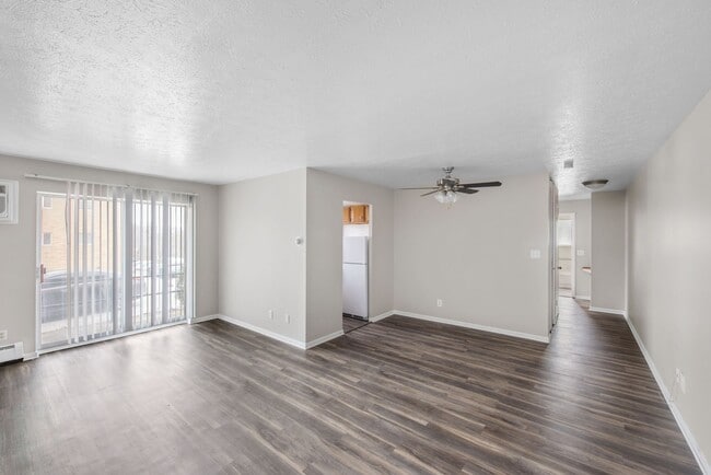 Building Photo - Come live the good life here at West Creek...