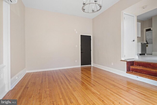 Building Photo - 161 N 21st St