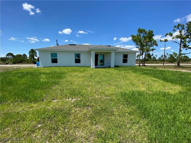 Foto del edificio - 1906 Jacaranda Pkwy W