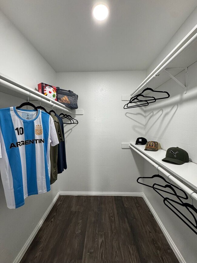 Interior Photo - Creeks Edge Apartments