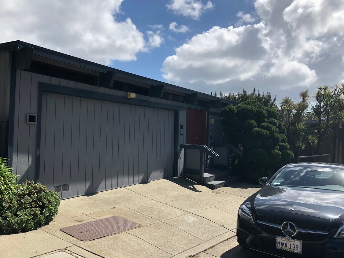 Front of the building - 54 Digby St
