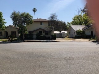 Foto principal - 914 N Palomares St