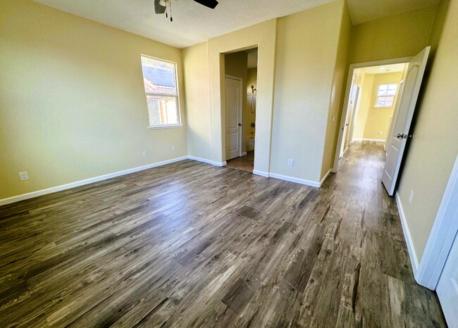 Foto del edificio - Newly Remodeled 3-Bed Home in Lathrop