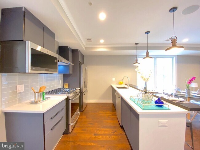 Foto del edificio - 625 Park Rd NW