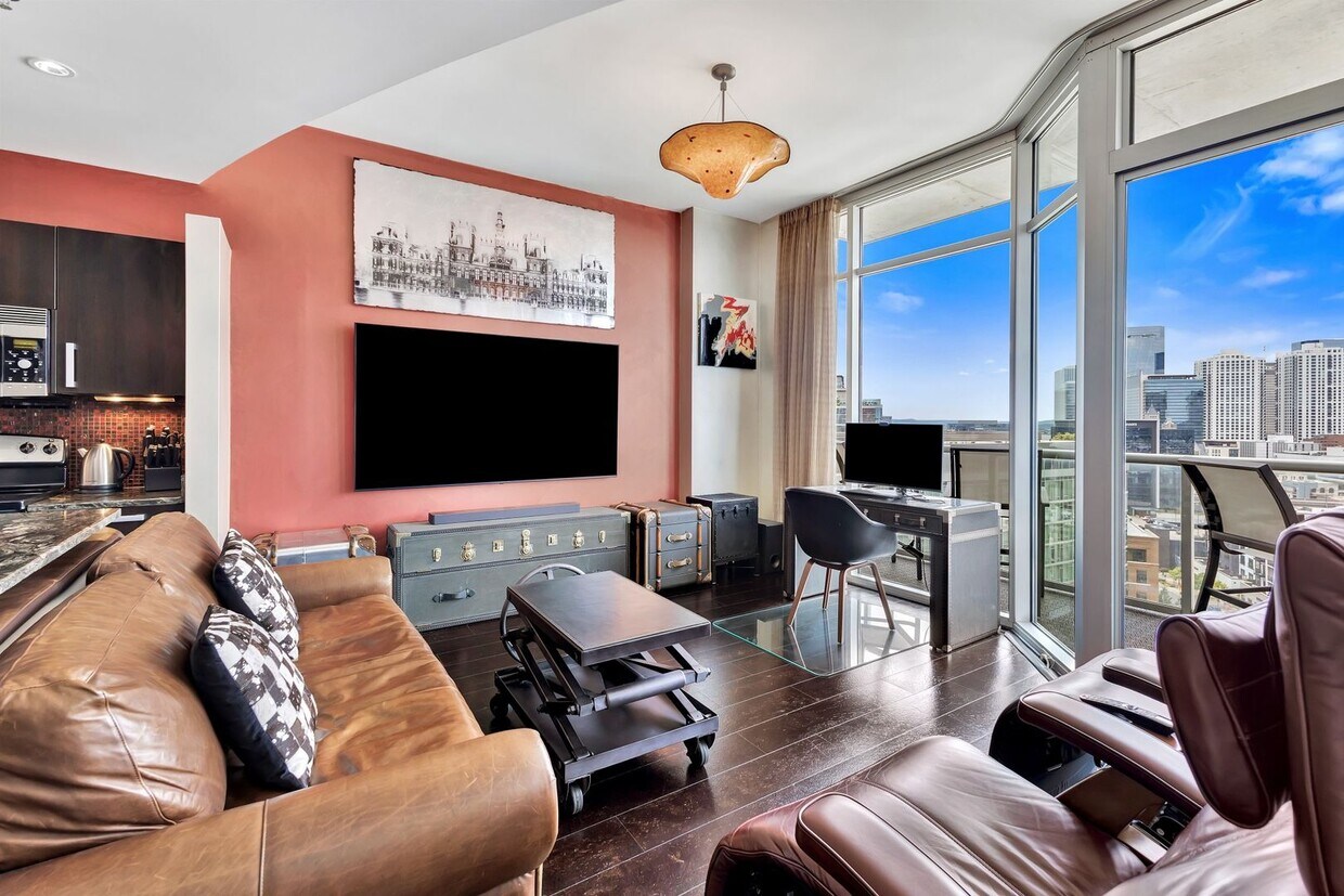 Primary Photo - Fully Furnished 15th Floor Condo At Icon I...