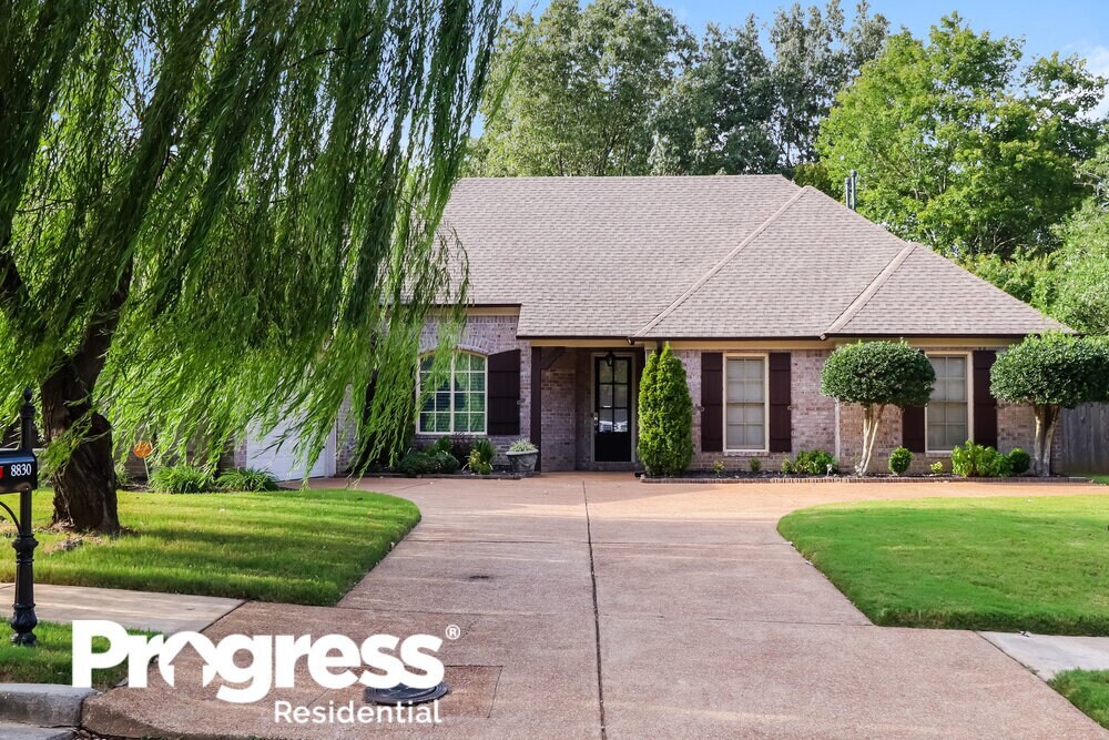 Foto principal - 8830 River Pine Dr