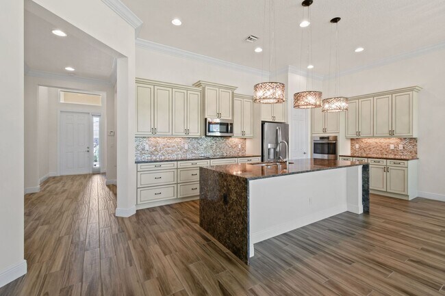 Foto del edificio - Beautiful home in PGA Verano