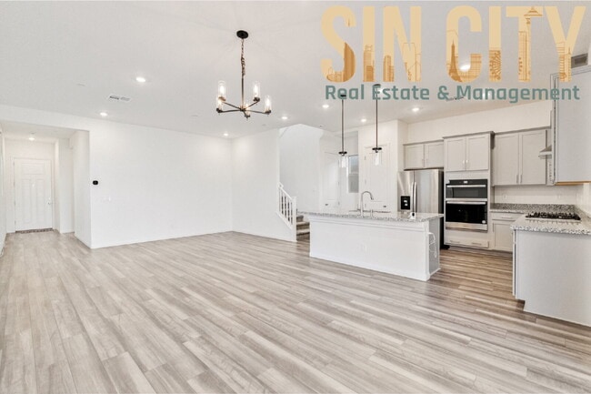 Foto del edificio - 11828 Black Canary Ave