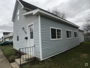 Building Photo - 315 N Werber St