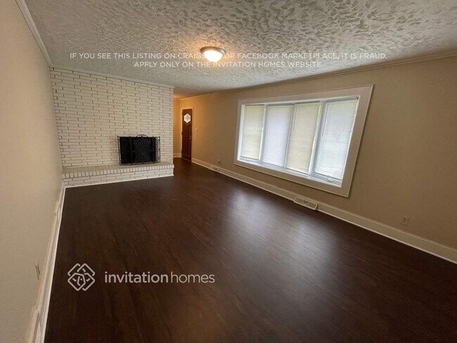 Building Photo - 208 N Milford Dr