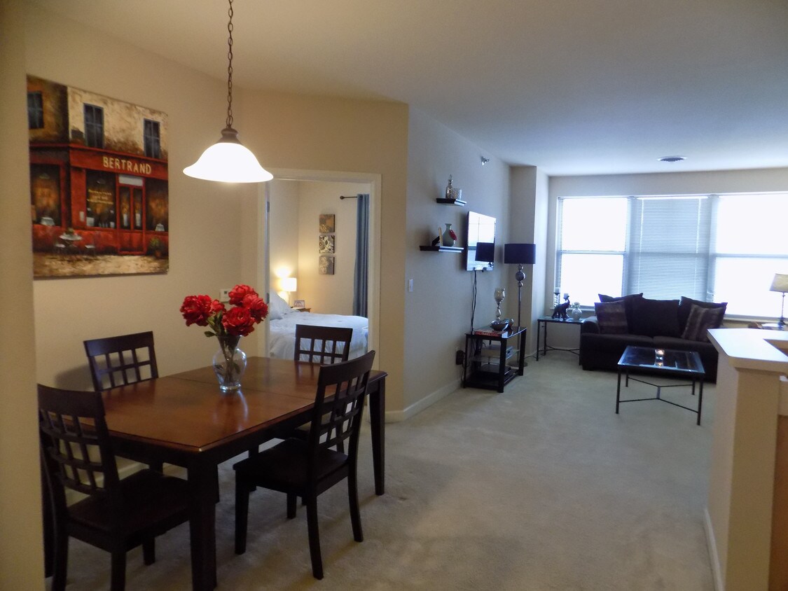 The Landing at Park Shore - 4120 S Lake Dr