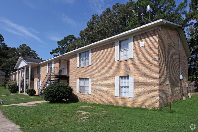 Edificio - Pine Crest Apartments