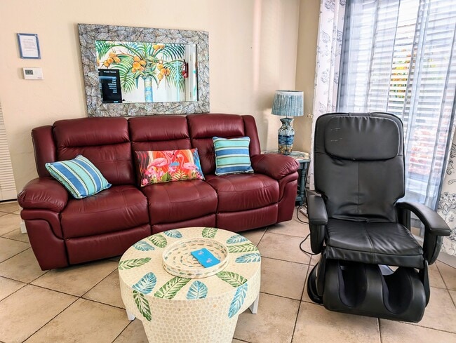 Photo - 814 67th St S House