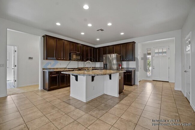Foto del edificio - 8779 N 89th Dr