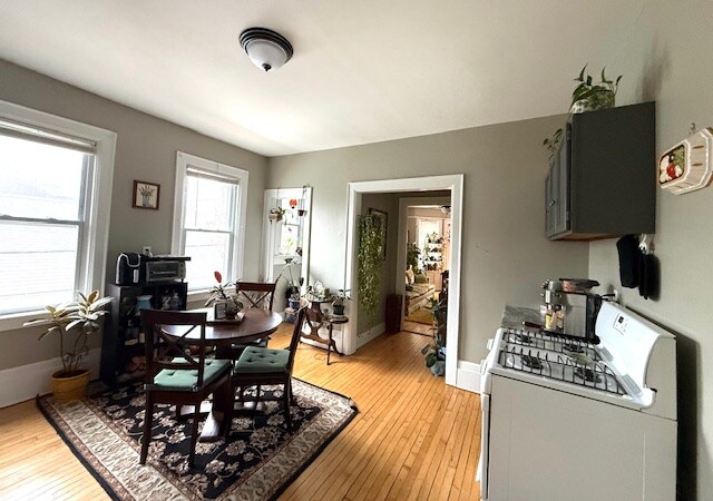 Building Photo - 919 E Clarke St